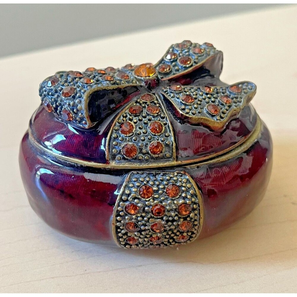 Bombay Company Red Brown Present Box Enamel  Trinket Box Magnetic Lid 3" NIB